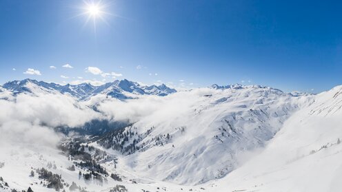 sunshine in the ski resort Ski Arlberg