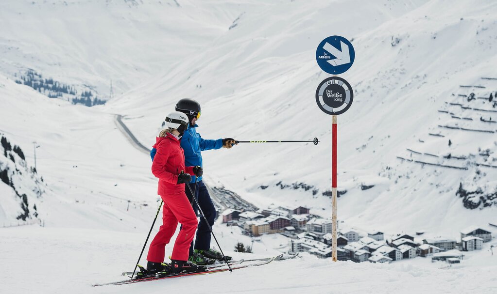 Piste guidance system of the ski circuit "the white ring" in Lech