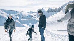 Winter hiking with the whole family in Lech Zürs am Arlberg