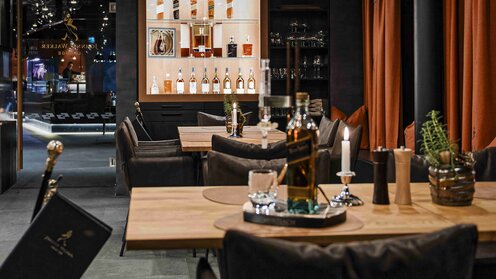 Whisky tasting at the Schlegelkopf restaurant in Lech am Arlberg