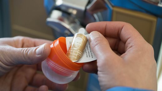 Stick pin in the packaging from the Run of Fame