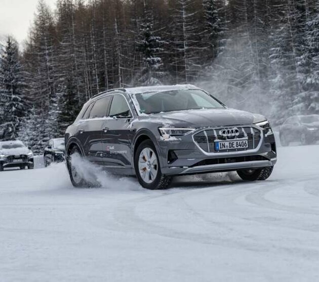 Arrival by car in the ski region St Anton am Arlberg